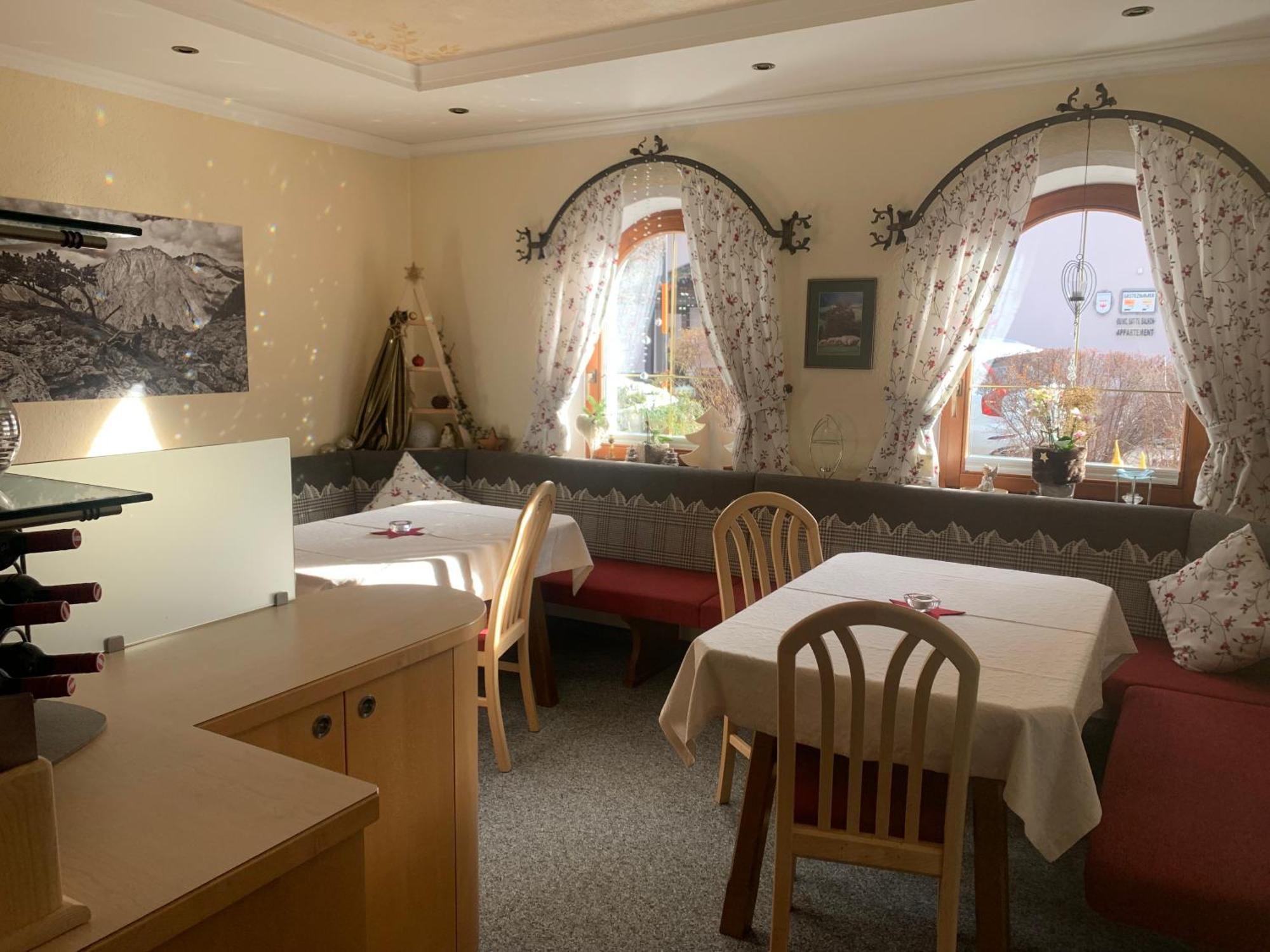 Gaestehaus Sissy Langenfeld Bagian luar foto