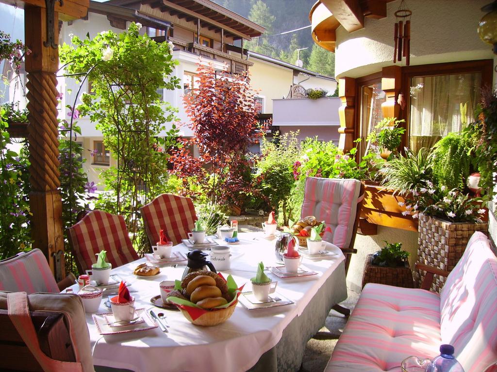 Gaestehaus Sissy Langenfeld Bagian luar foto