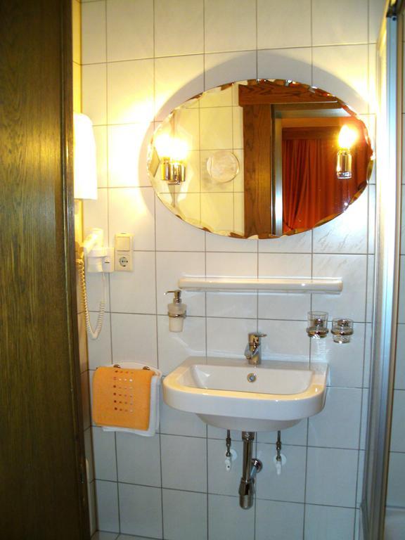 Gaestehaus Sissy Langenfeld Ruang foto